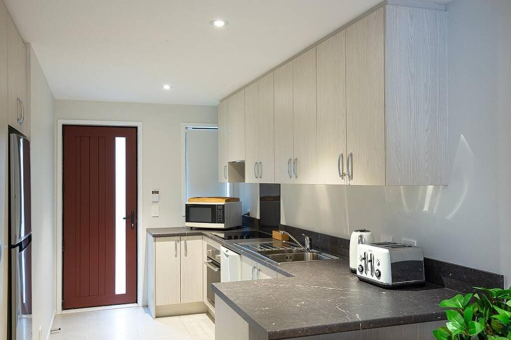 Home From Home City Apartment クライストチャーチ エクステリア 写真